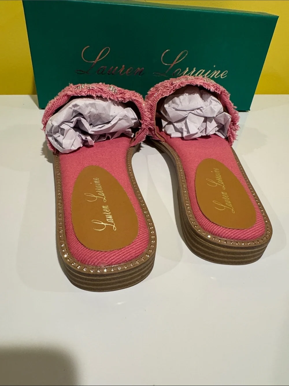 NIB Nina beaded flat sandals.